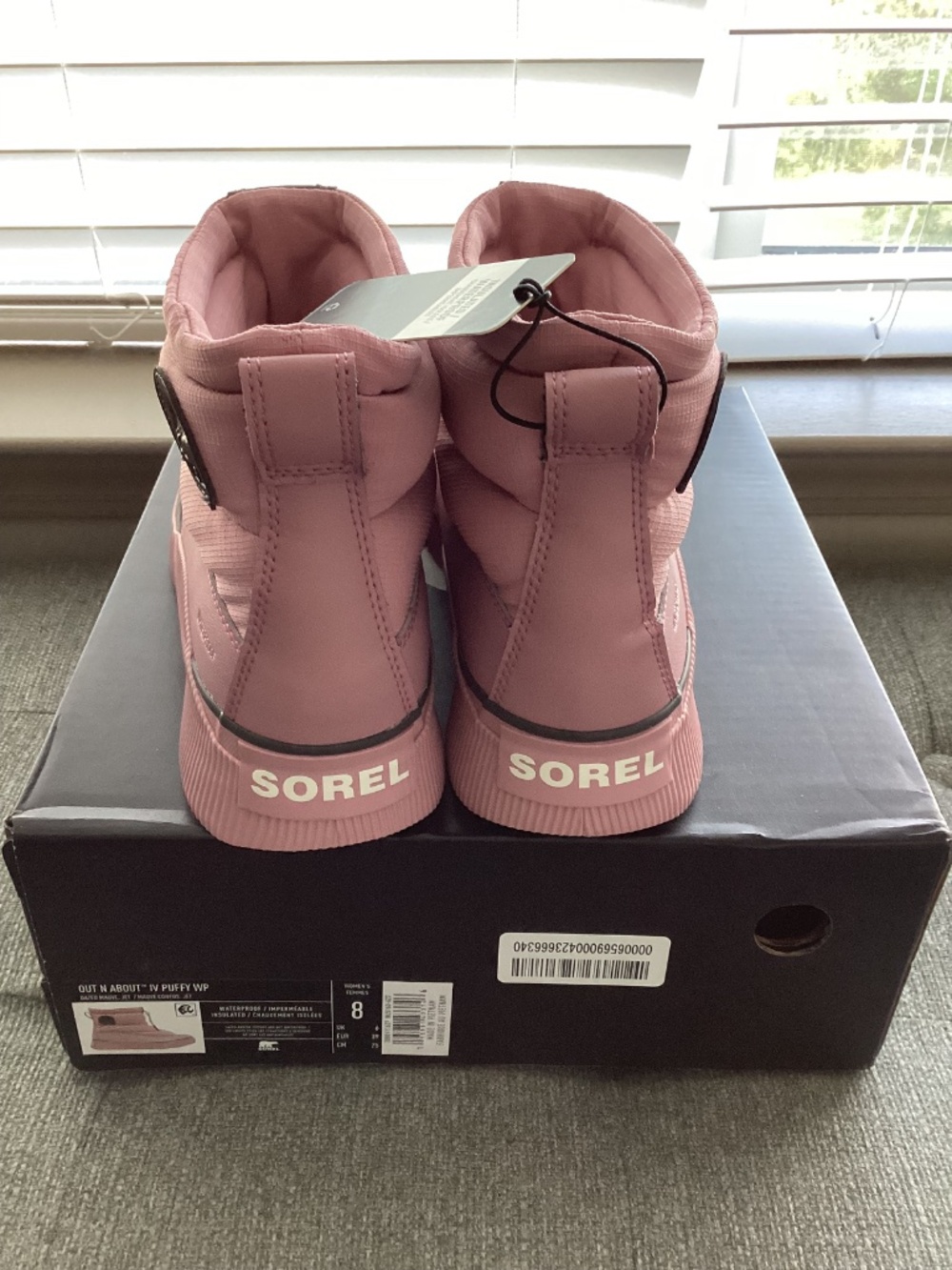 SOREL Out N About IV Puffy Lace-Up Waterproof Boot (Women) 8M - Picture 2 of 10